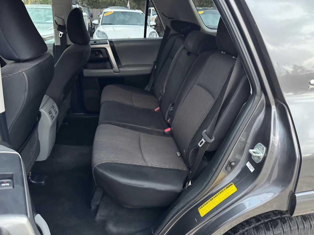 2012 Toyota 4Runner Image 9