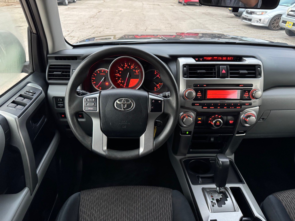 2012 Toyota 4Runner Image 10