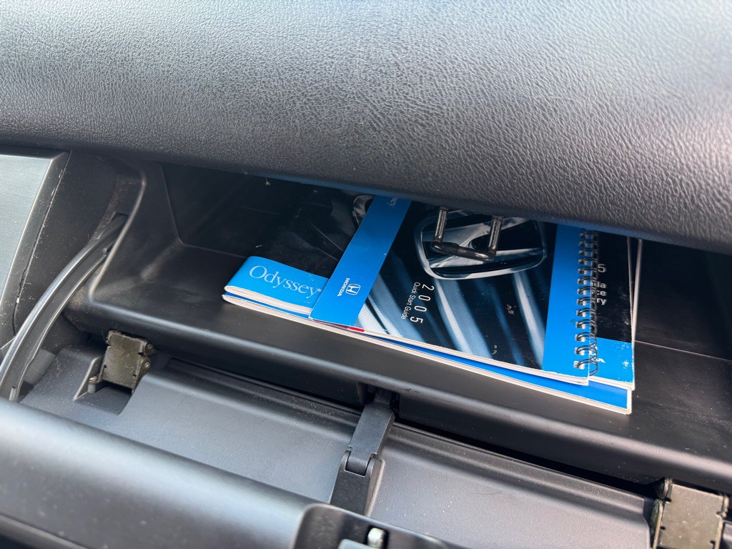 2005 Honda Odyssey Image 15