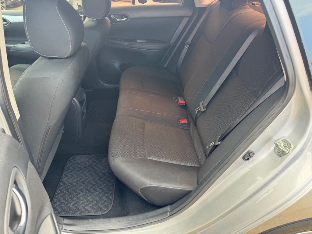 2019 Nissan Sentra Image 13