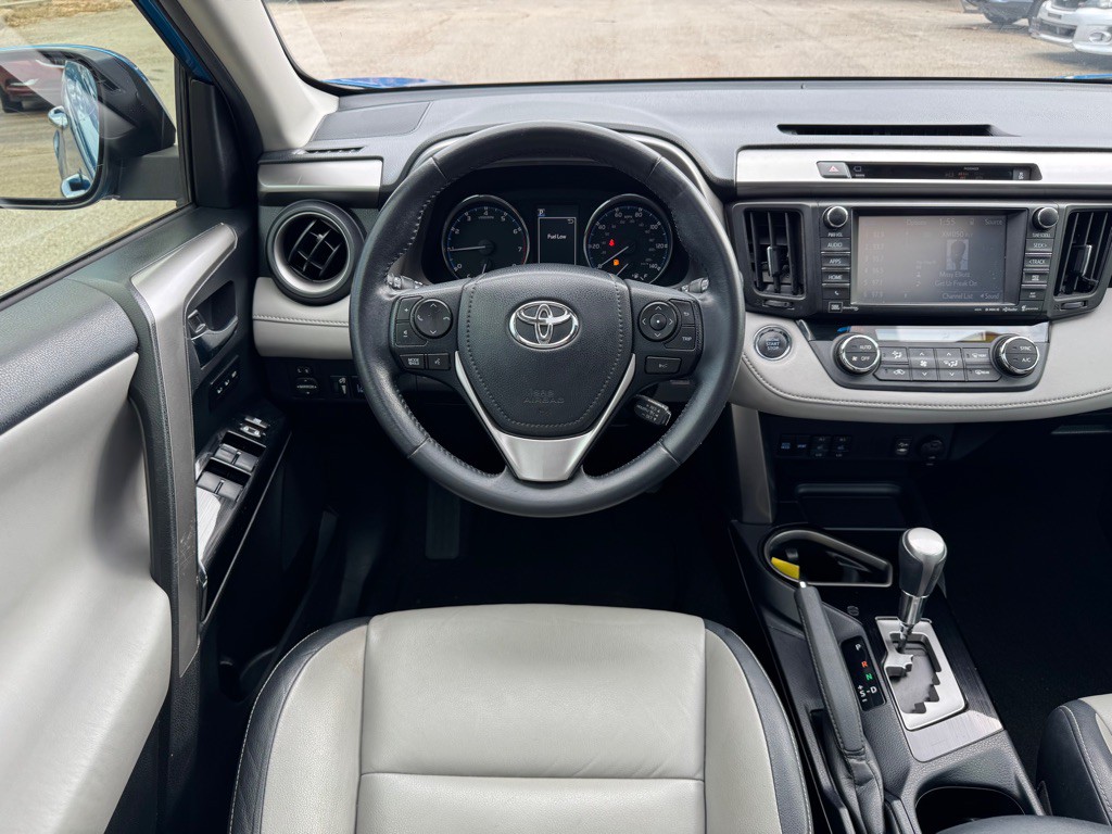 2016 Toyota Rav4 Image 10