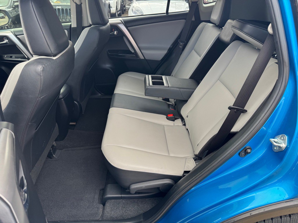 2016 Toyota Rav4 Image 14