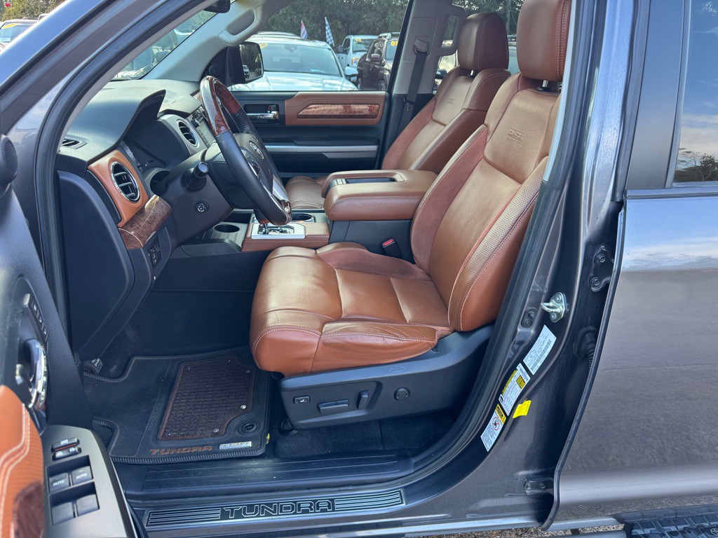 2016 Toyota Tundra Image 11