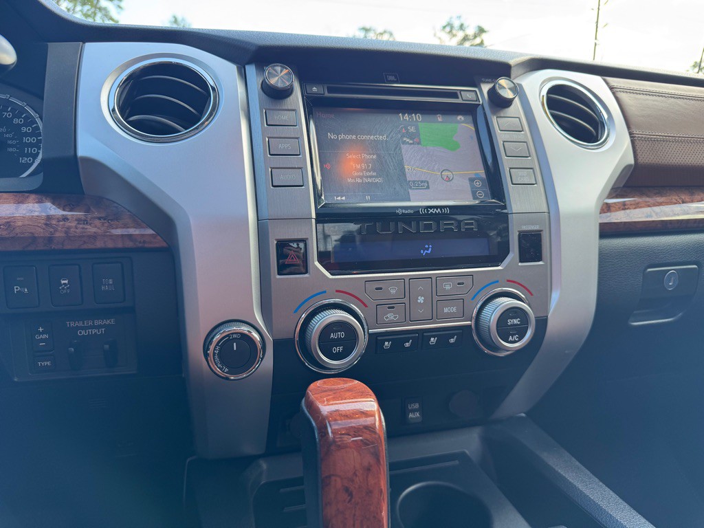 2016 Toyota Tundra Image 17