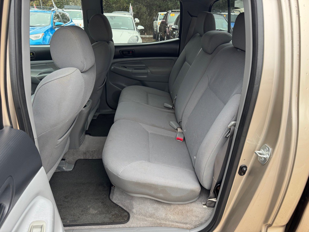 2006 Toyota Tacoma Image 10