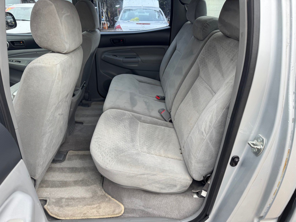 2006 Toyota Tacoma Image 11