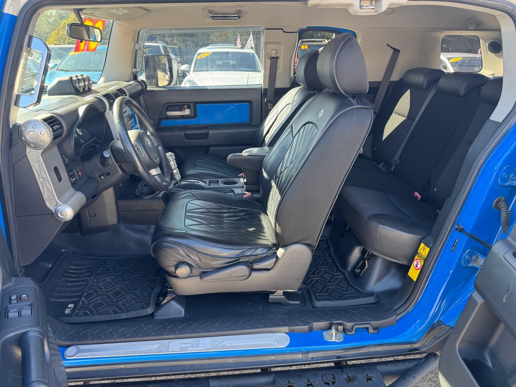 2007 Toyota FJ Cruiser Image 10