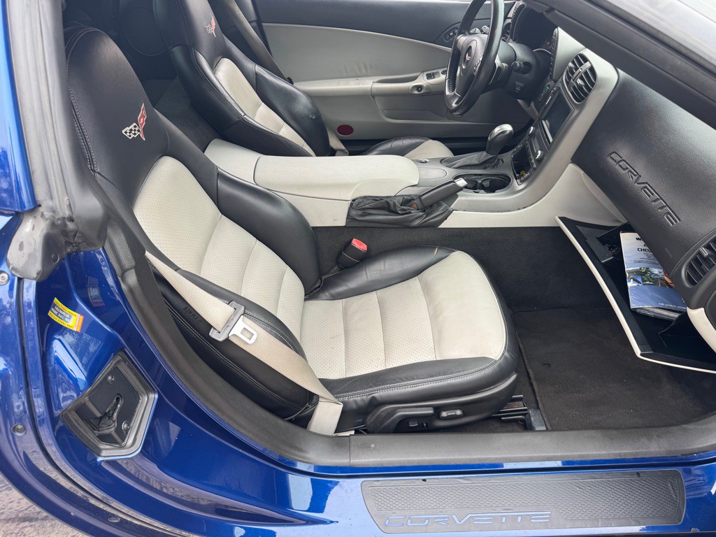 2007 Chevrolet Corvette Image 13