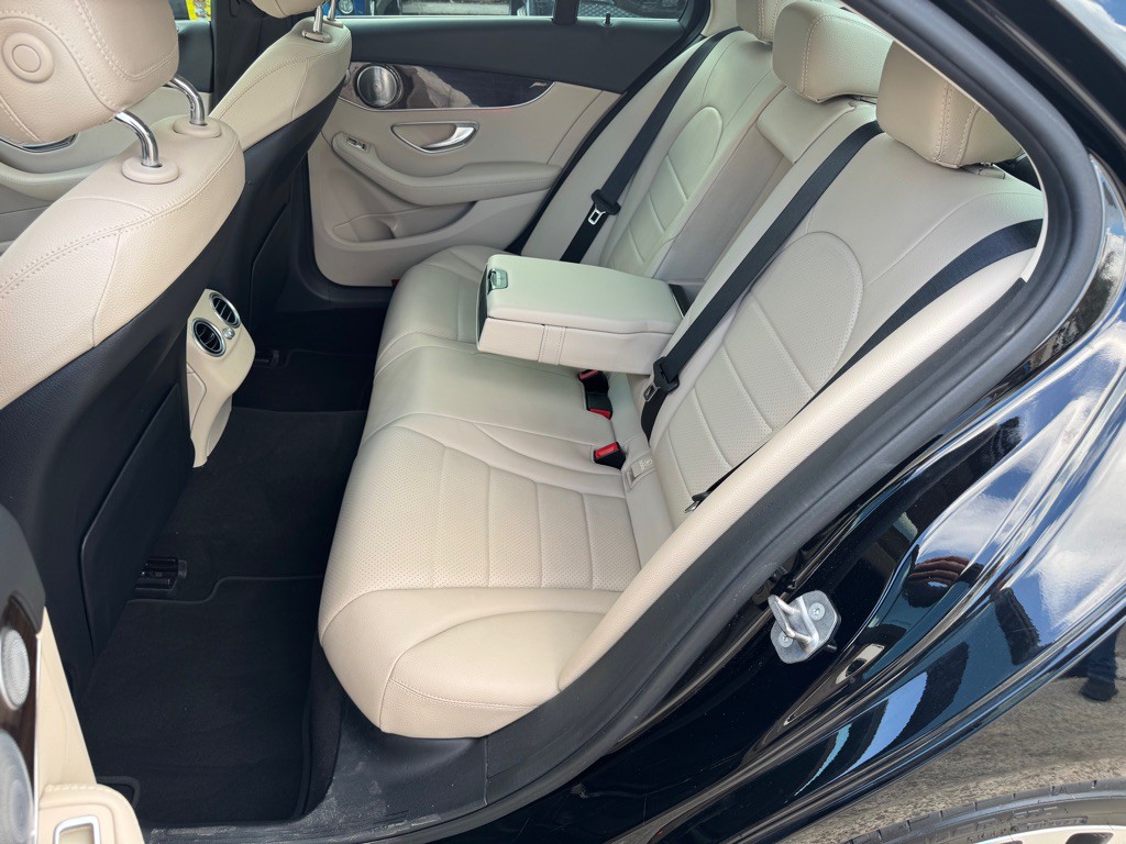 2020 Mercedes-Benz C-Class Image 12