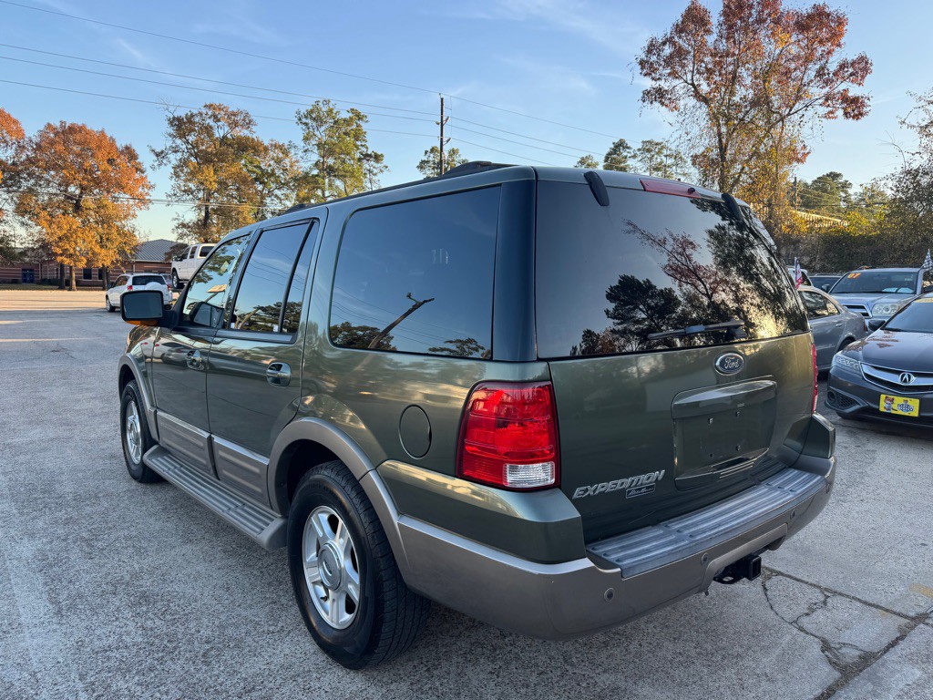 2004 Ford Expedition Image 5