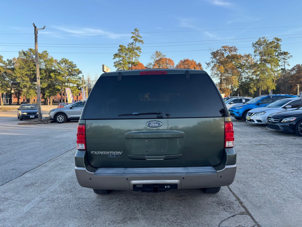 2004 Ford Expedition Image 6