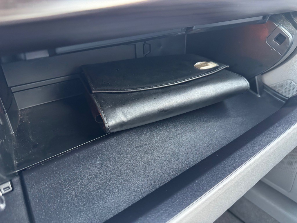 2016 Toyota Camry Image 14