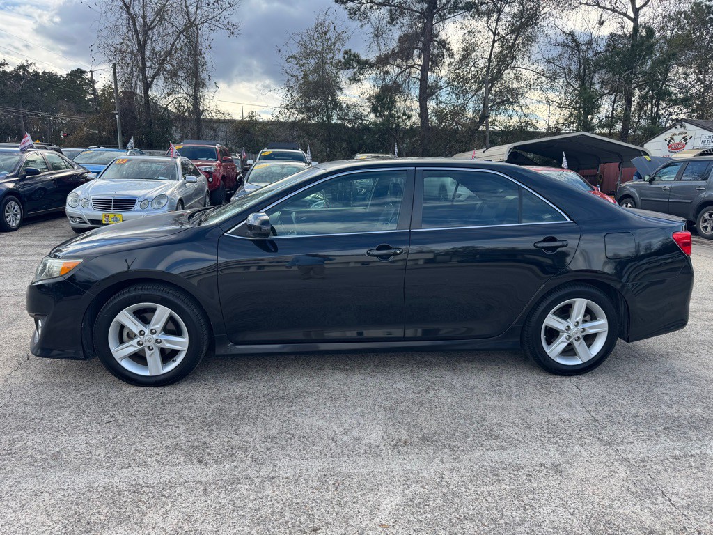 2012 Toyota Camry Image 4