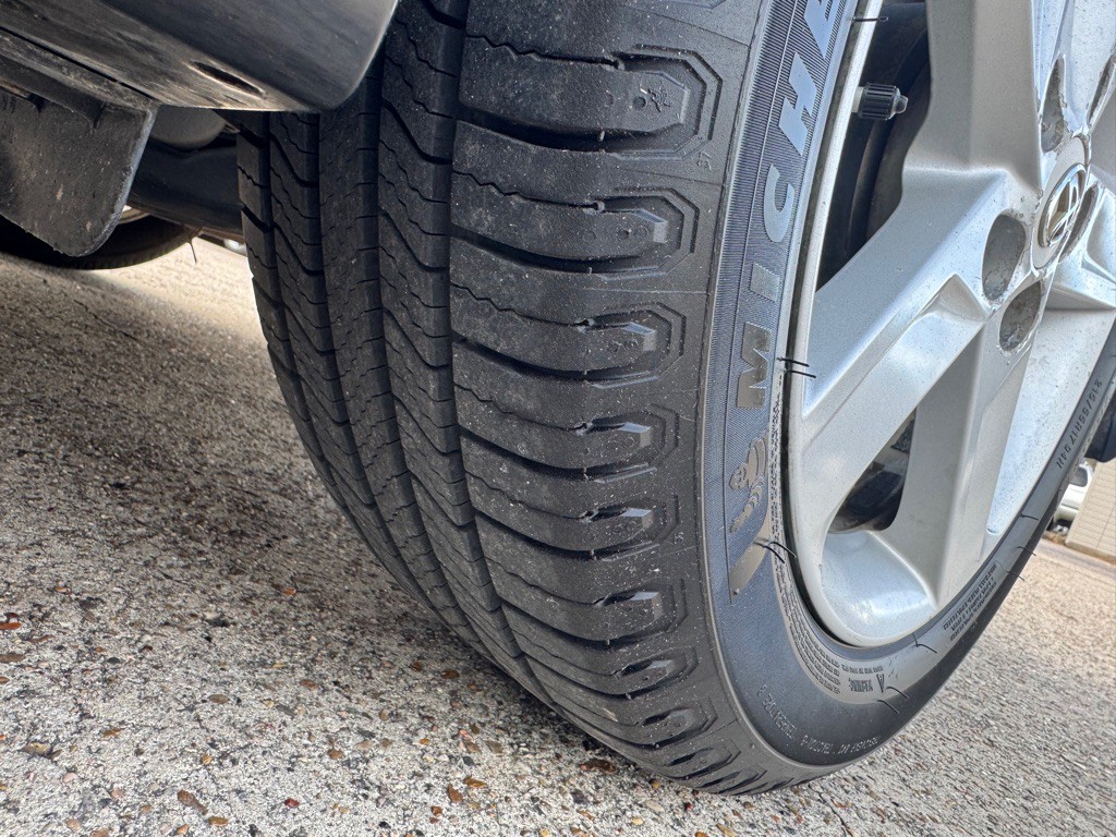 2012 Toyota Camry Image 10