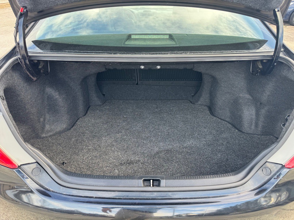 2012 Toyota Camry Image 16