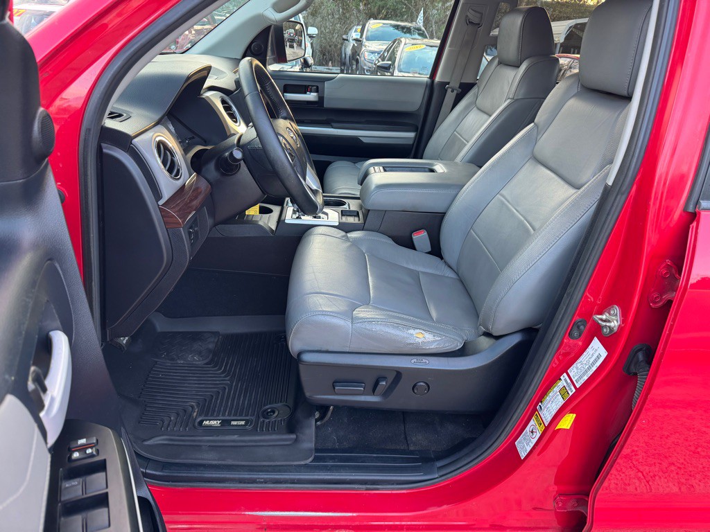 2015 Toyota Tundra Image 10