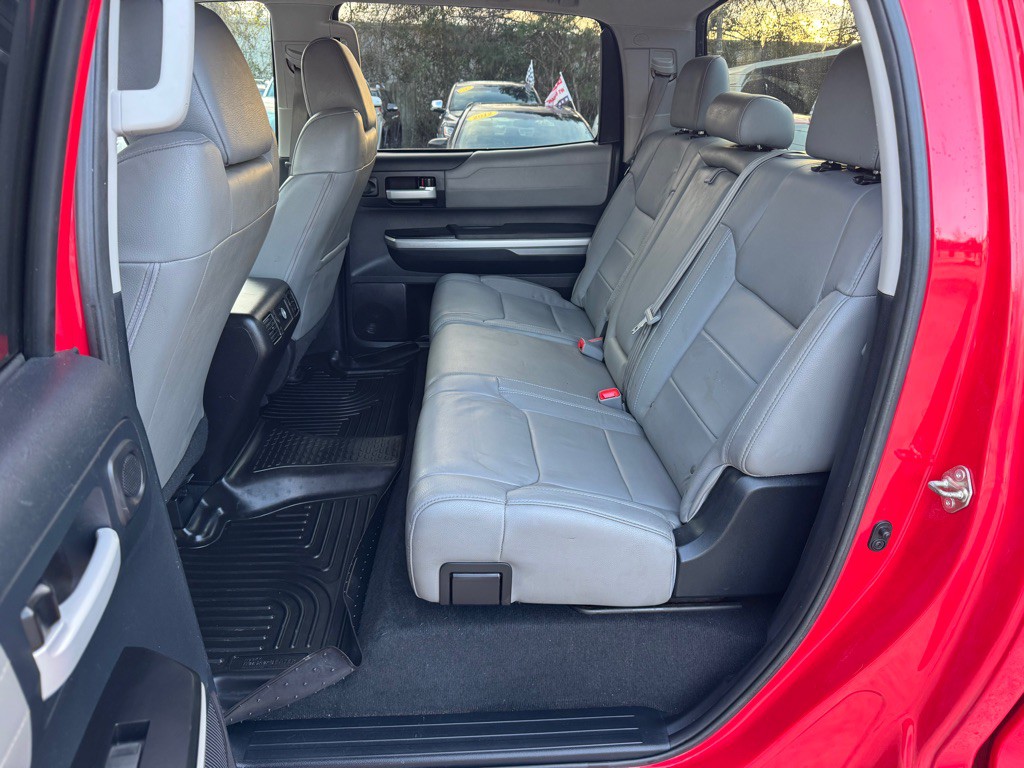 2015 Toyota Tundra Image 11