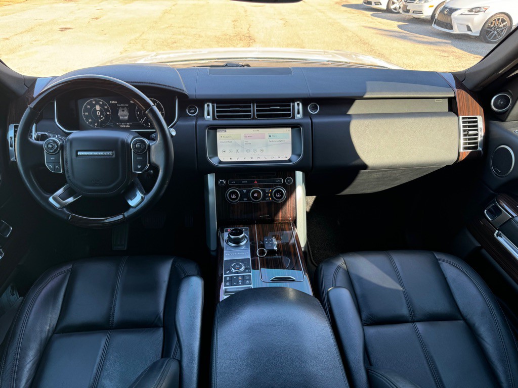 2017 Land Rover Range Rover Image 9