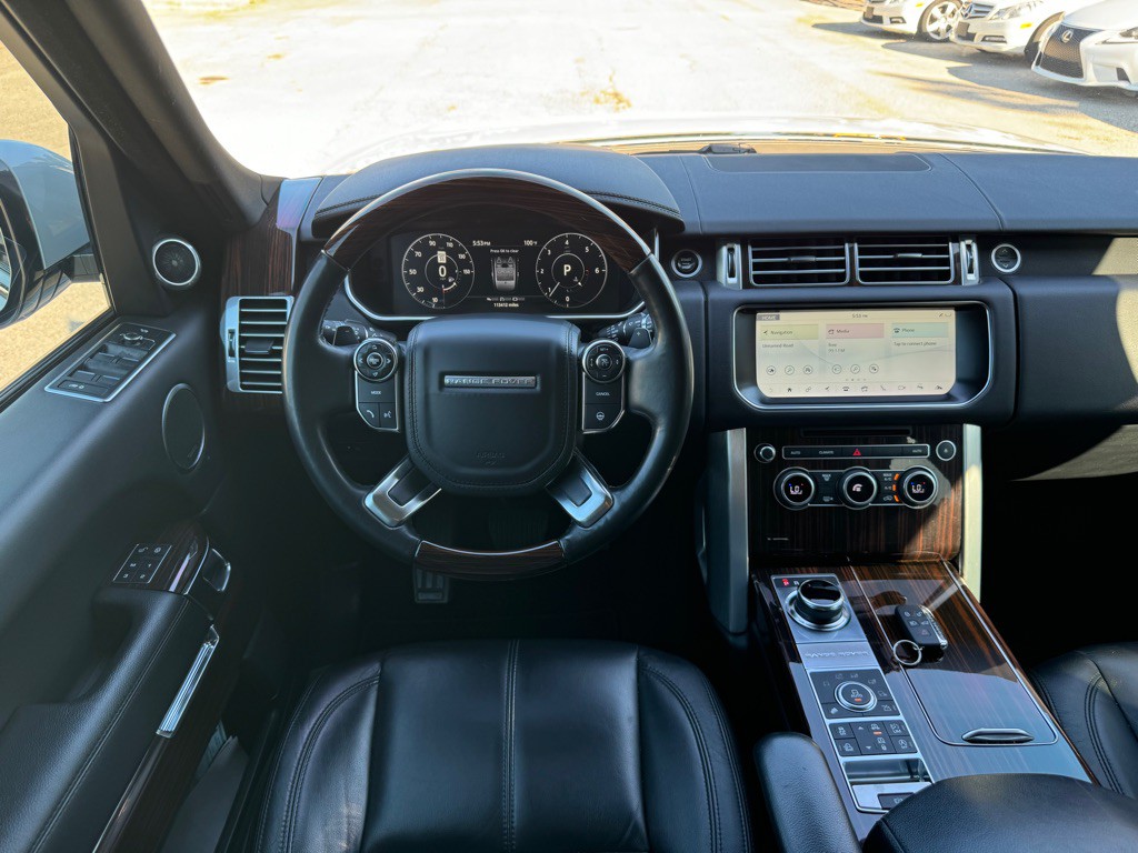 2017 Land Rover Range Rover Image 10