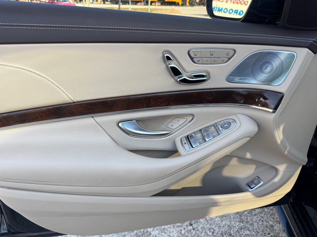 2015 Mercedes-Benz S-Class Image 12
