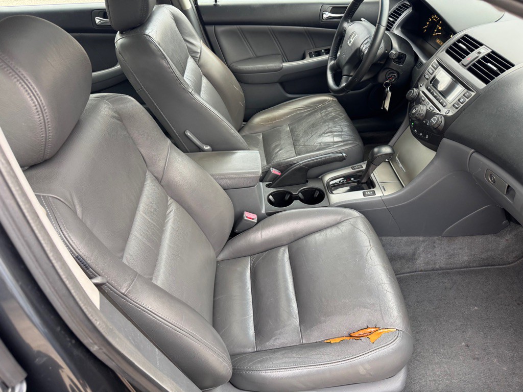 2006 Honda Accord Image 9