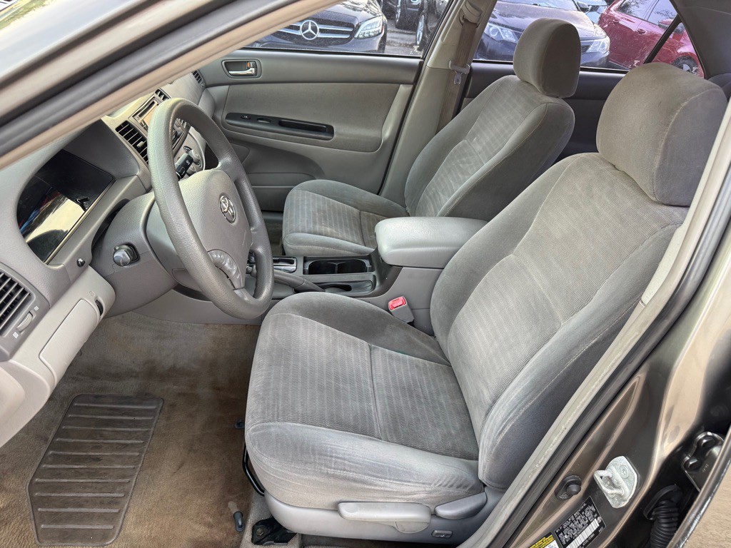 2005 Toyota Camry Image 9
