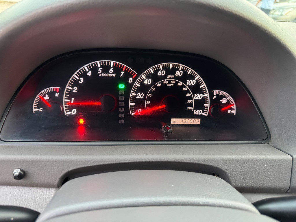 2005 Toyota Camry Image 11