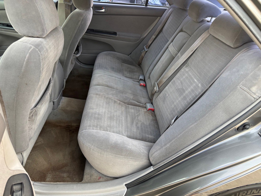 2005 Toyota Camry Image 12