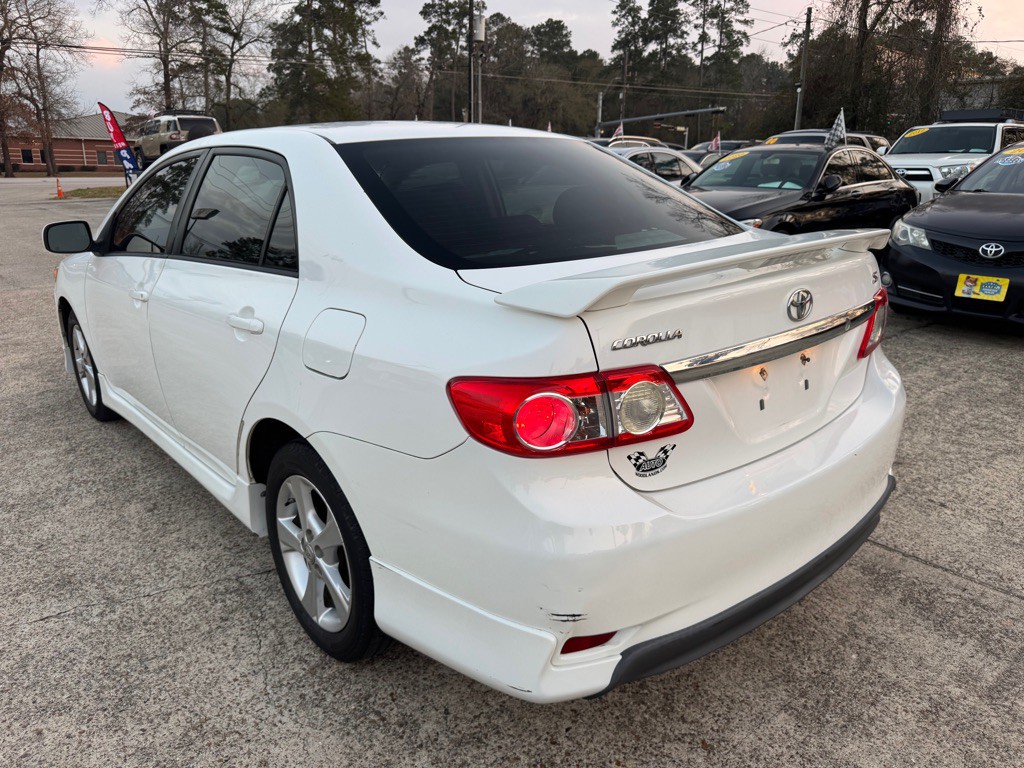 2013 Toyota Corolla Image 5