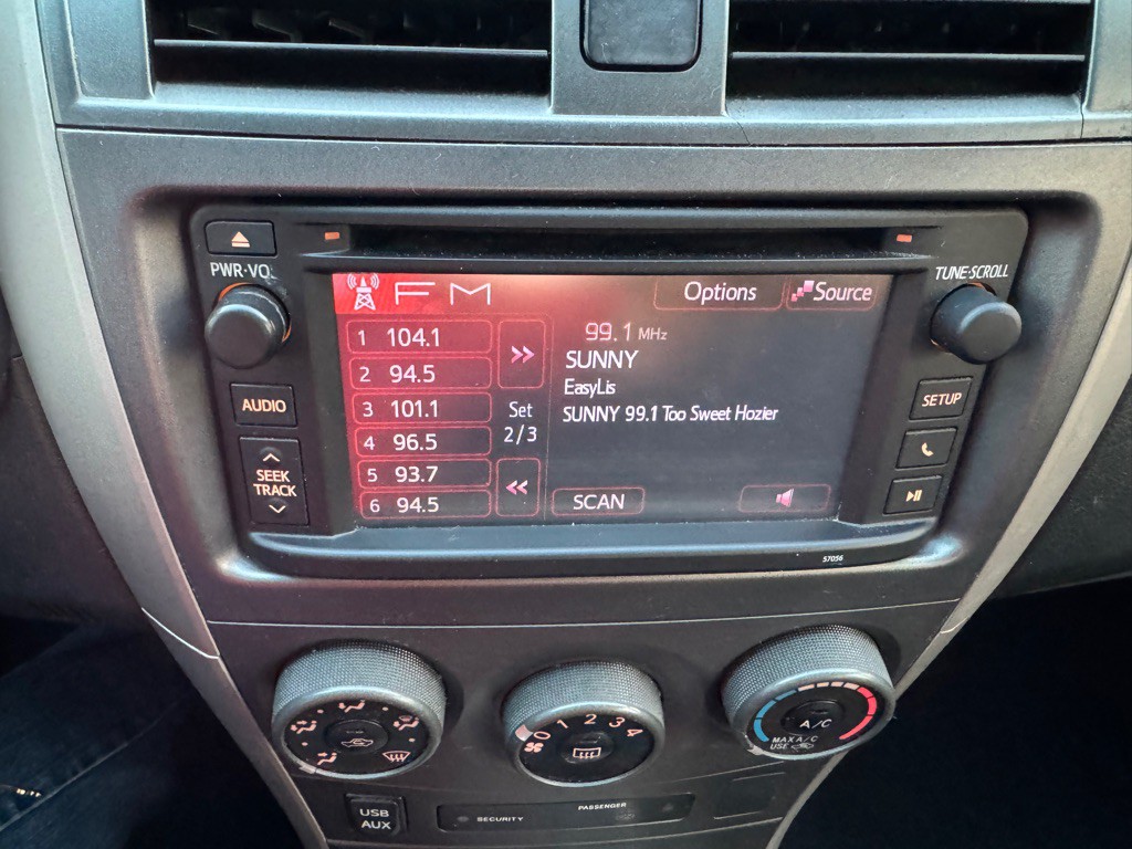 2013 Toyota Corolla Image 13