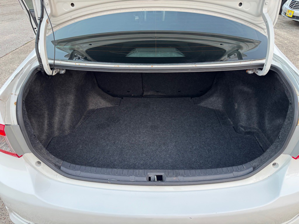 2013 Toyota Corolla Image 14