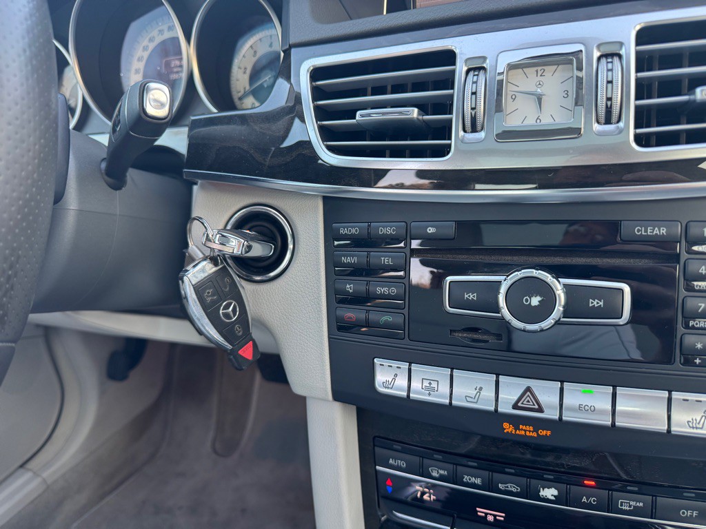 2014 Mercedes-Benz E-Class Image 12