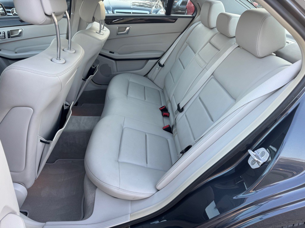 2014 Mercedes-Benz E-Class Image 15