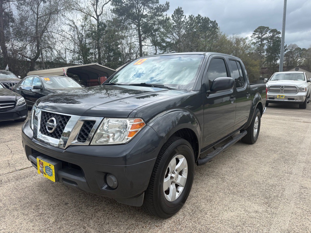 2012 Nissan Frontier Image 1
