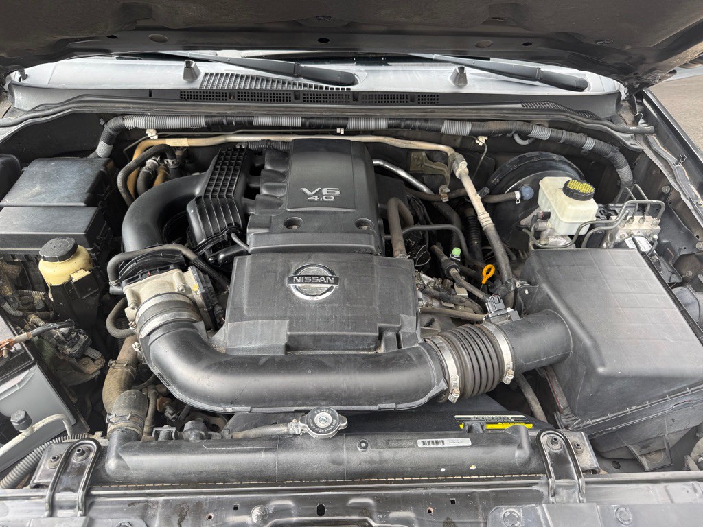 2012 Nissan Frontier Image 13