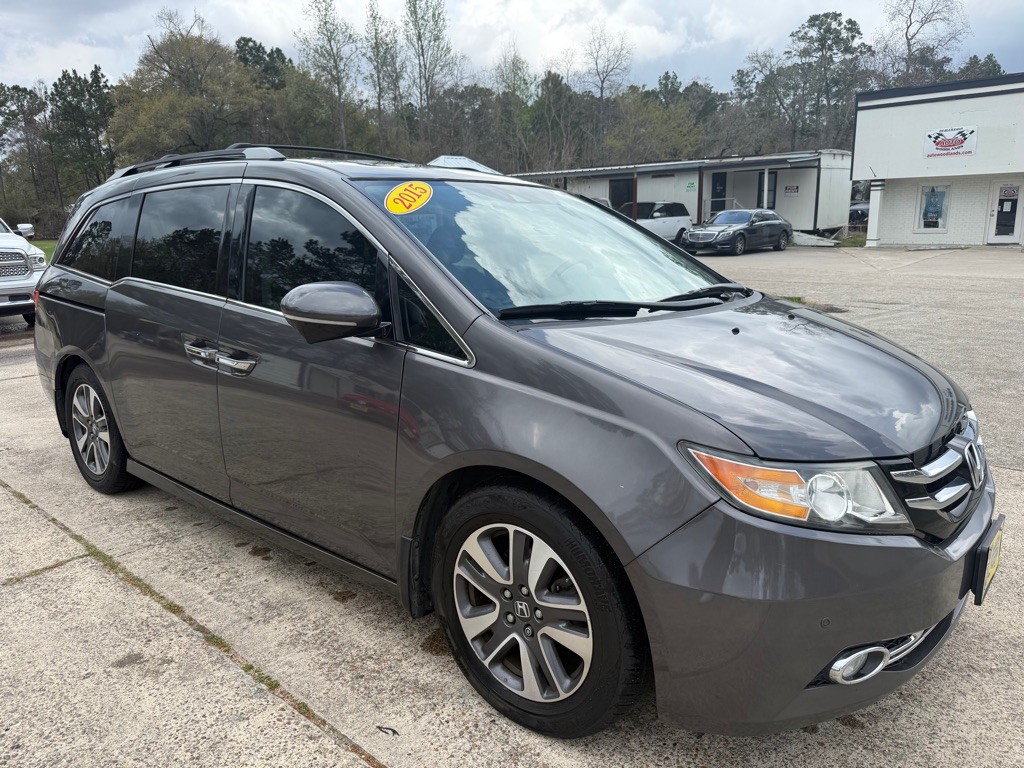 2015 Honda Odyssey Image 3