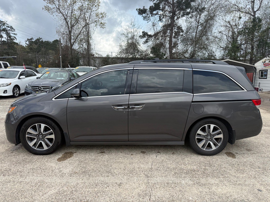 2015 Honda Odyssey Image 8