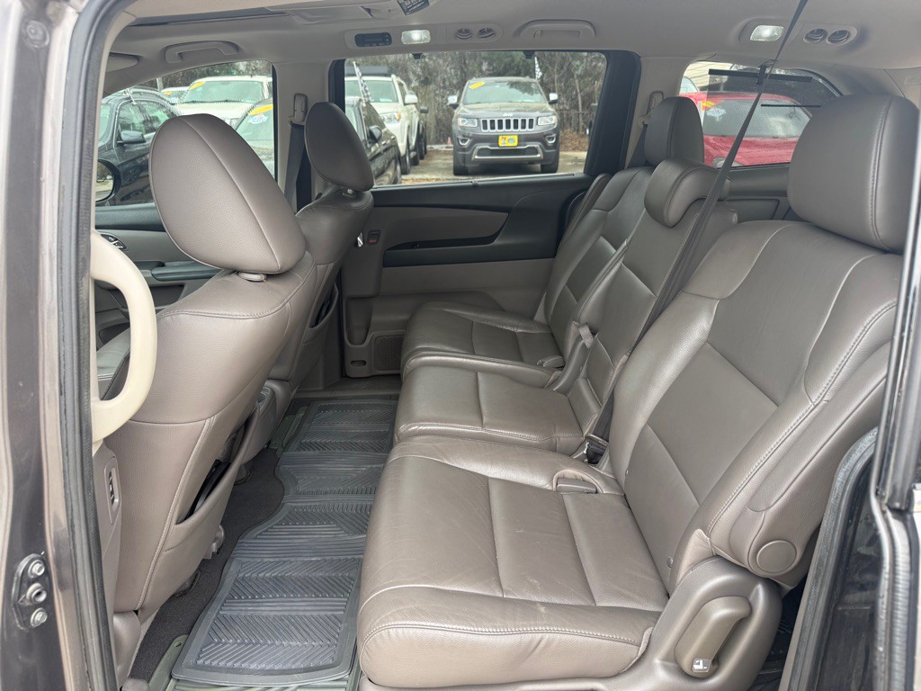 2015 Honda Odyssey Image 10