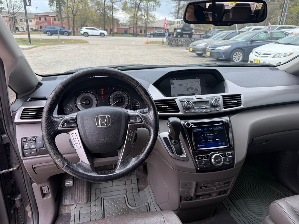 2015 Honda Odyssey Image 12