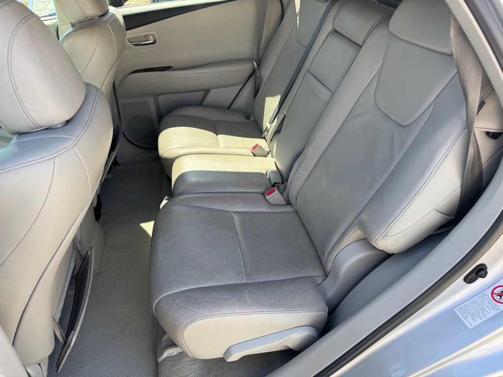 2010 Lexus RX Image 15