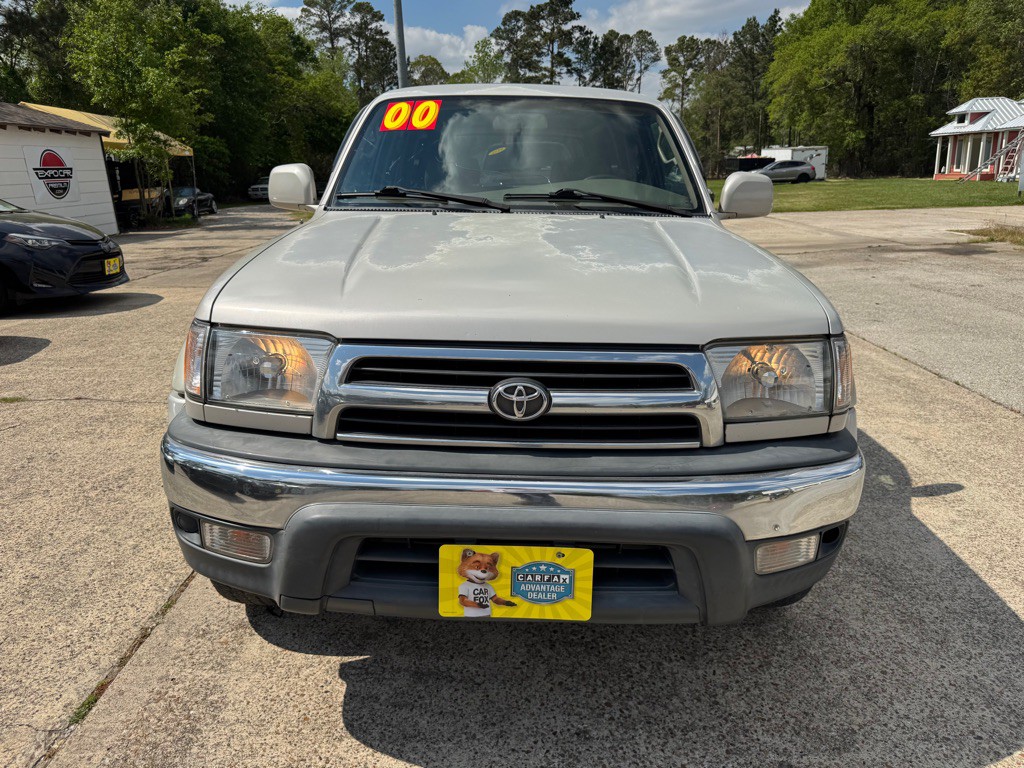 2000 Toyota 4Runner Image 2