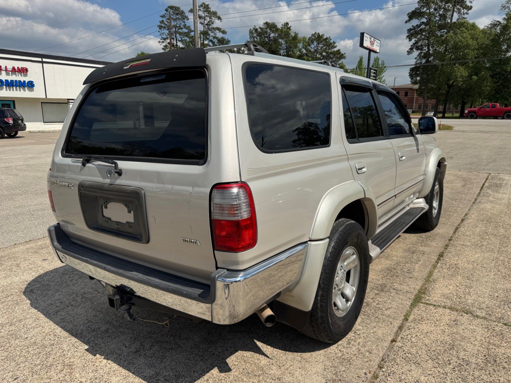 2000 Toyota 4Runner Image 7
