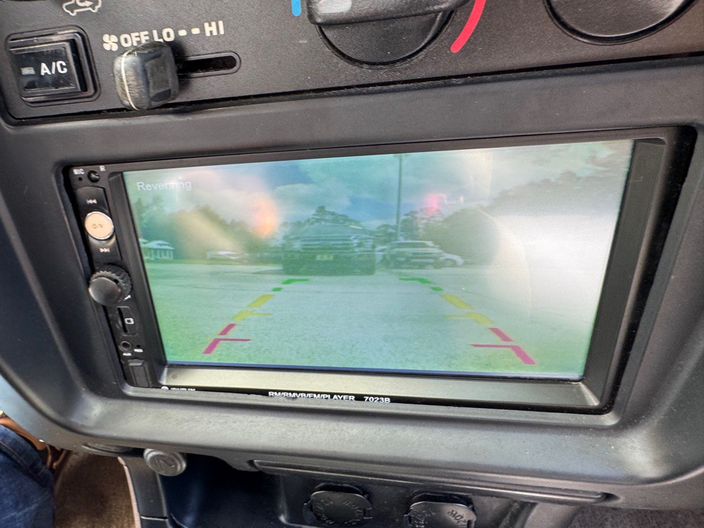 2000 Toyota 4Runner Image 13