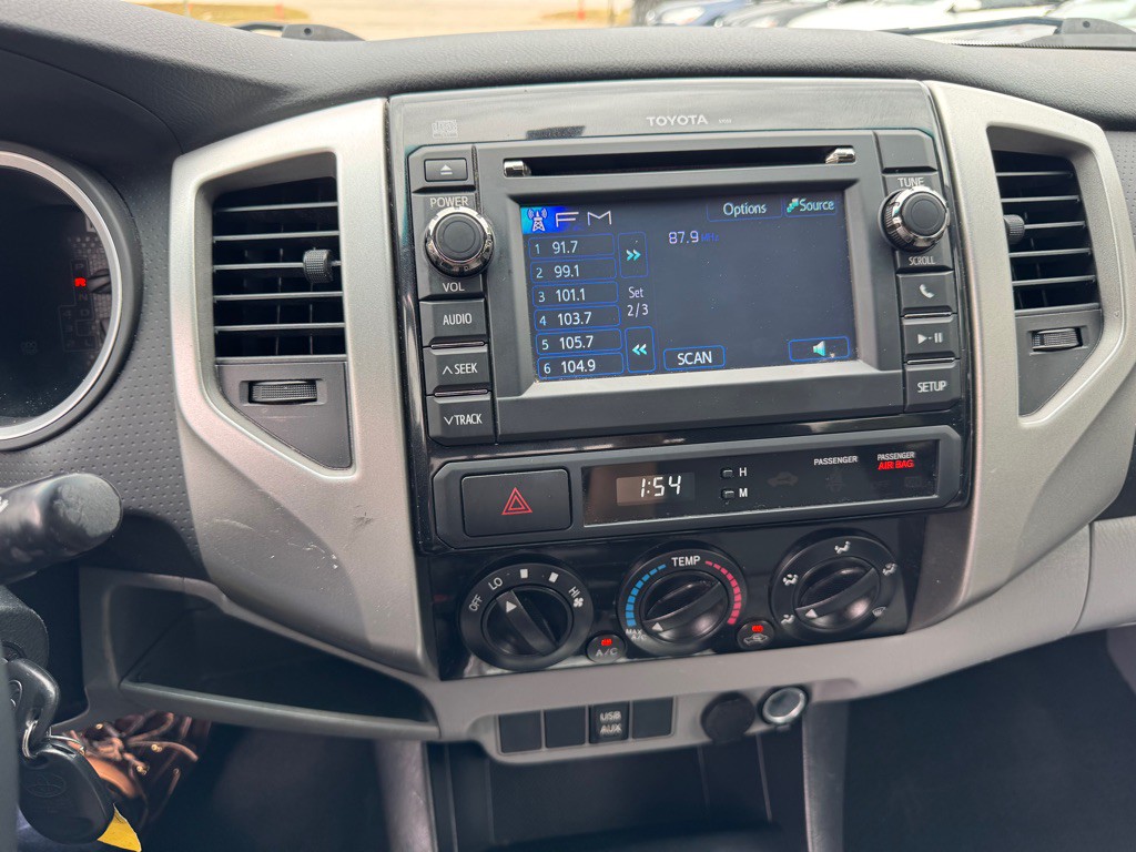 2013 Toyota Tacoma Image 15