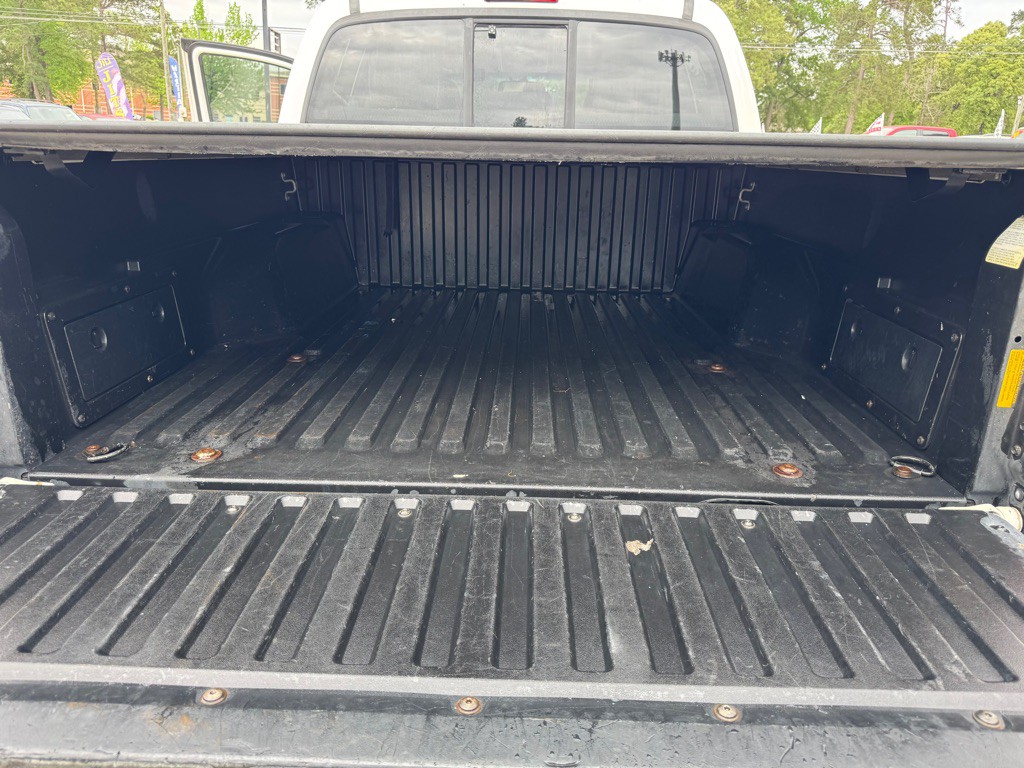 2013 Toyota Tacoma Image 17