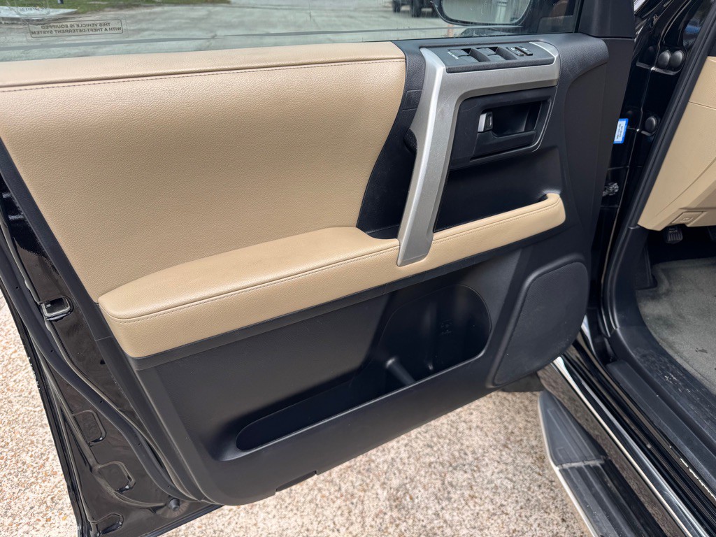 2013 Toyota 4Runner Image 9