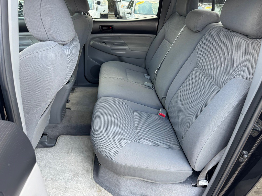 2011 Toyota Tacoma Image 15