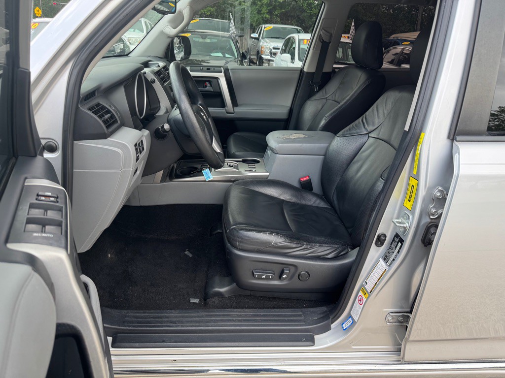 2010 Toyota 4Runner Image 9