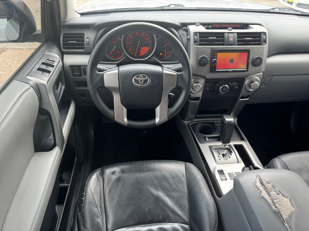 2010 Toyota 4Runner Image 10