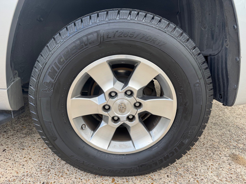 2010 Toyota 4Runner Image 19